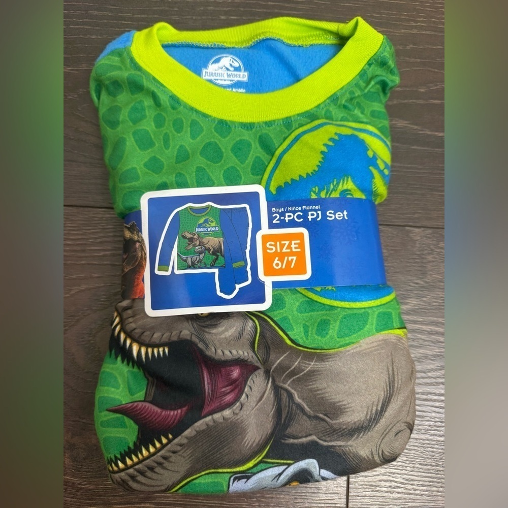 Jurassic World Green Dinosaur Pajama Set